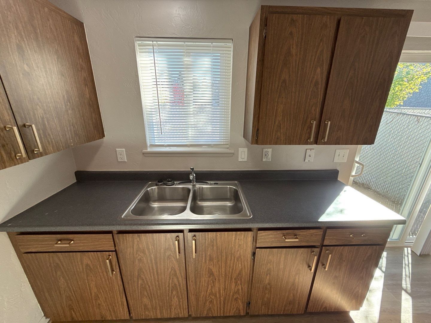 Corvallis, 2 Bed, 1 Bath, Townhouse, W/S/G Included, AVAILABLE NOW! property image