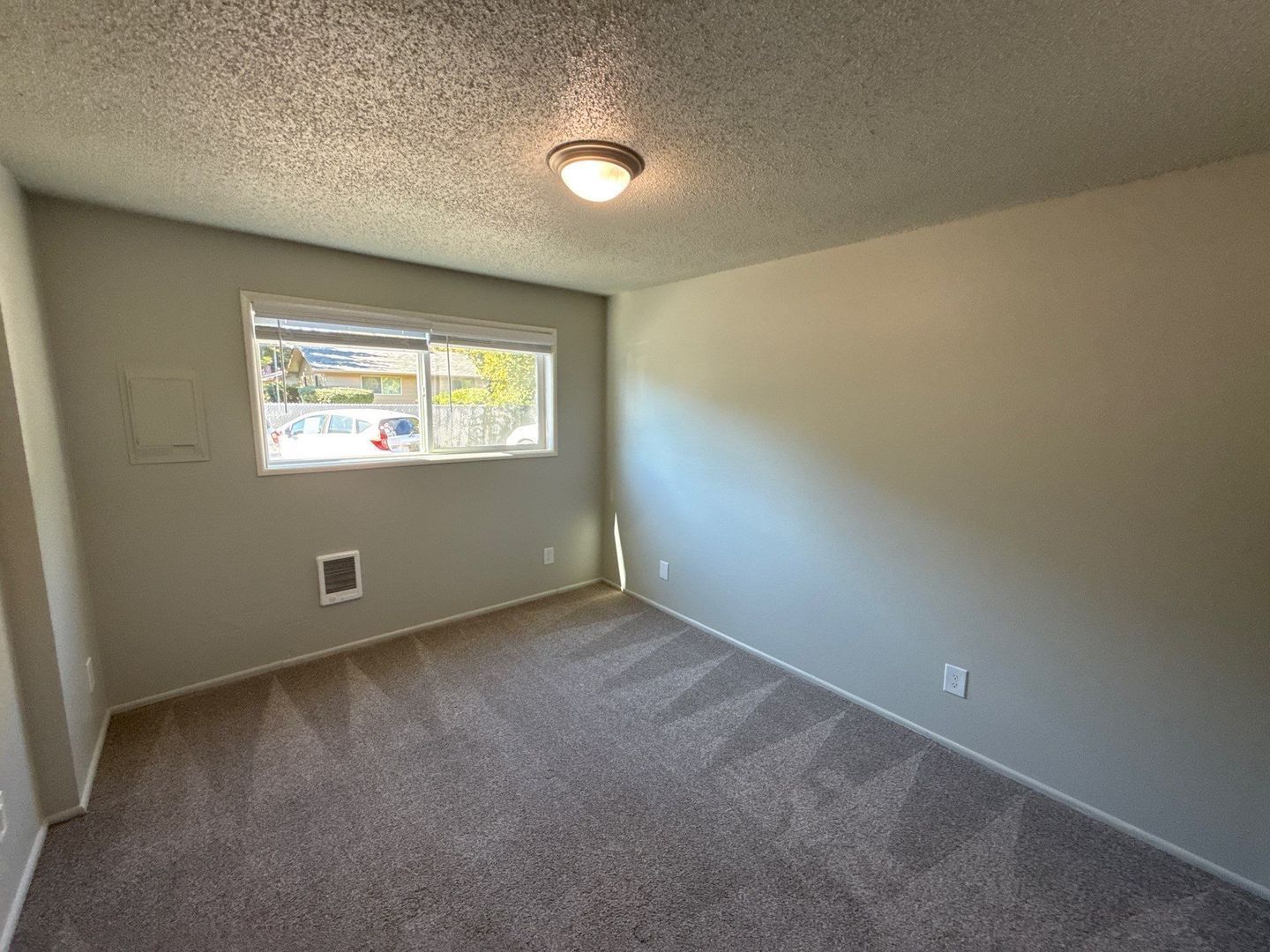 Corvallis 1 Bed 1 Bath, 1st Floor Apartment — Pet Friendly, AVAILABLE NOW! property image