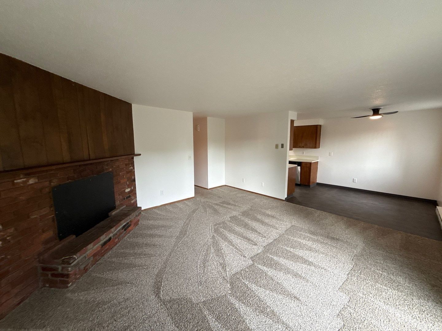 $1,095 First 6 Months, NE Salem 2 Bed 1 Bath 2nd Floor Apartment, W/S/G Paid | AVAILABLE NOW! property image