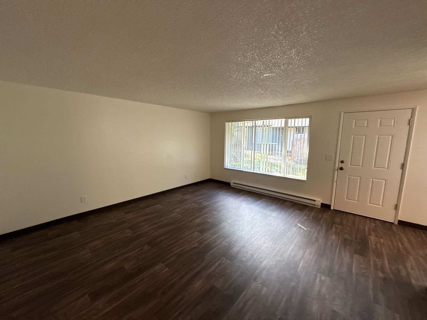 SE Salem 2 Bed 1 Bath 1 Story Complex, AVAILABLE NOW! property image