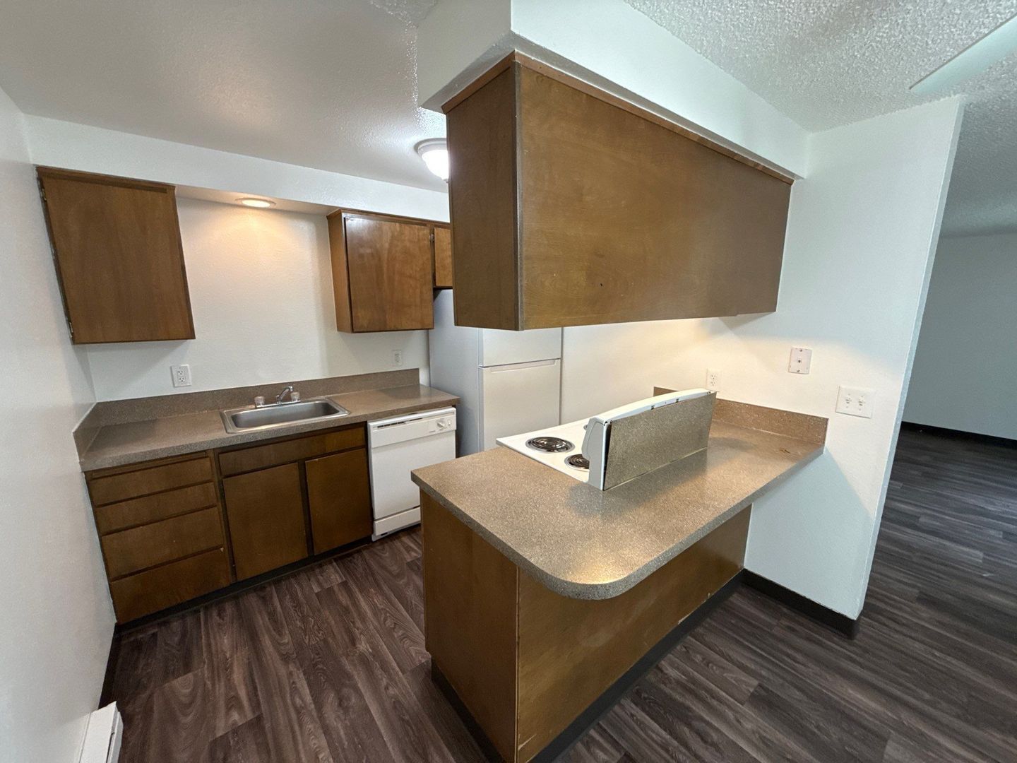 SE Salem 2 Bed 1 Bath 1 Story Complex, AVAILABLE NOW! property image