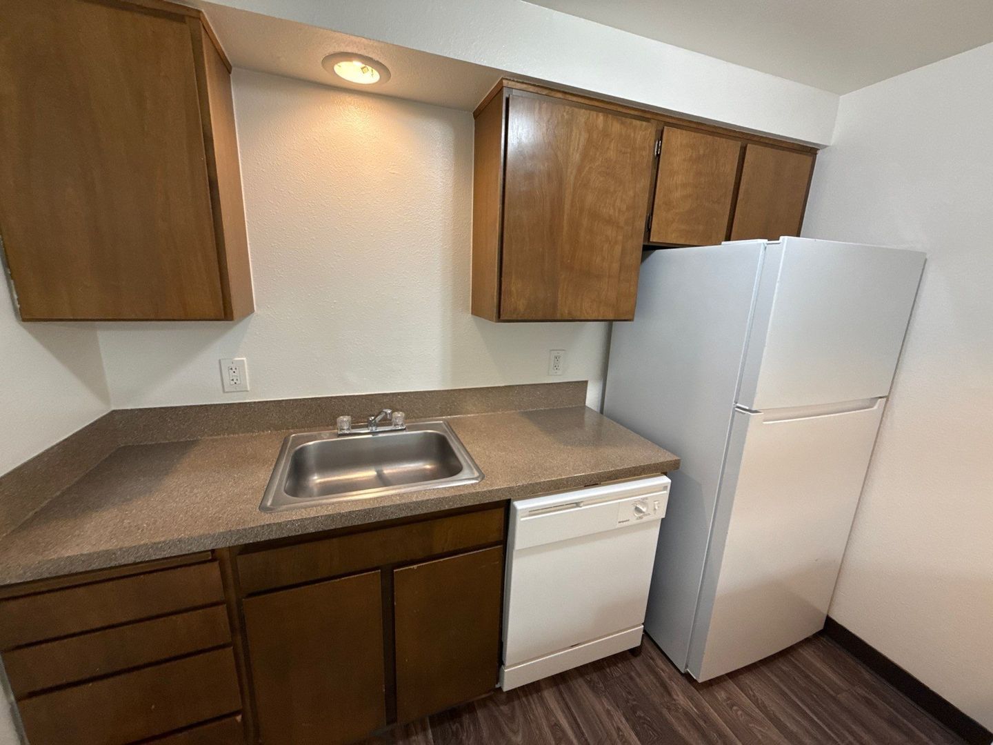 SE Salem 2 Bed 1 Bath 1 Story Complex, AVAILABLE NOW! property image