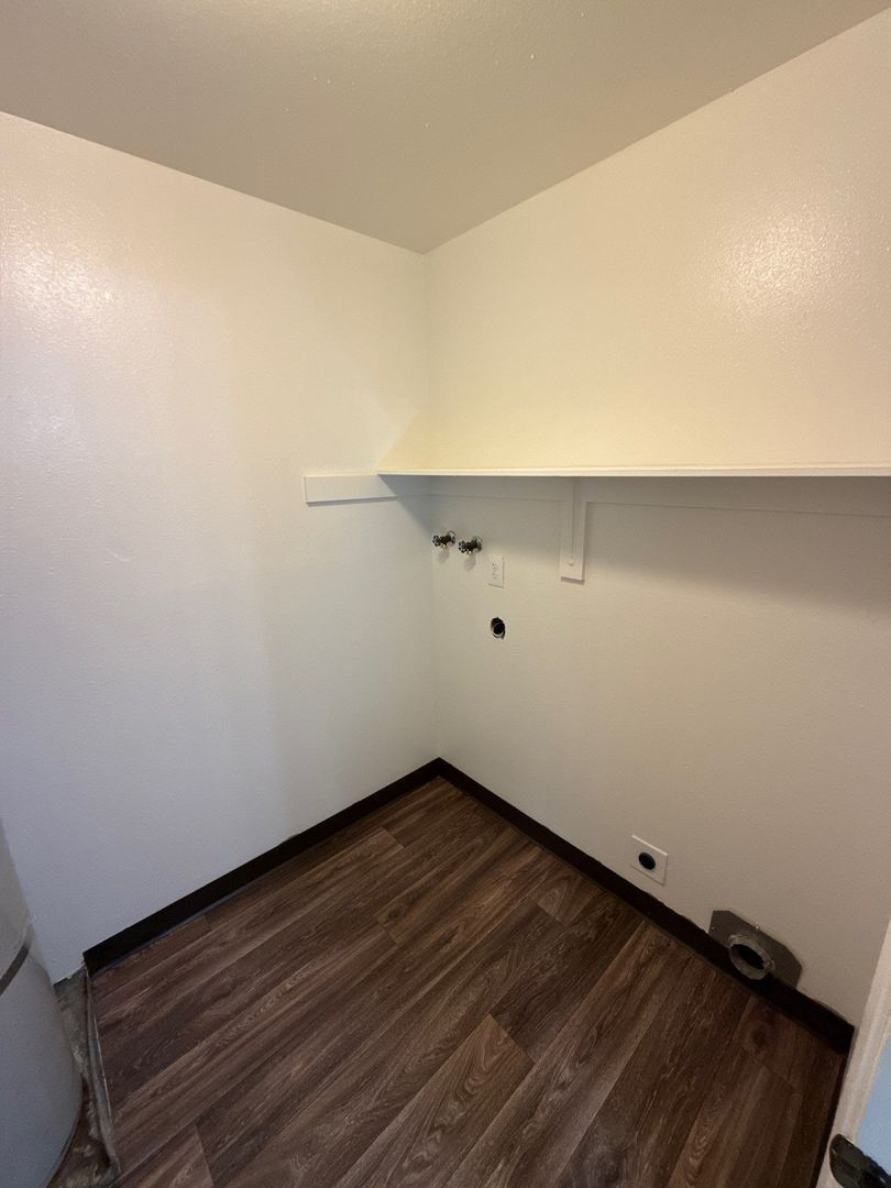 SE Salem 2 Bed 1 Bath 1 Story Complex, AVAILABLE NOW! property image
