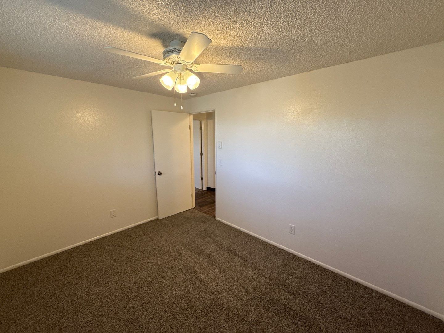 SE Salem 2 Bed 1 Bath 1 Story Complex, AVAILABLE NOW! property image