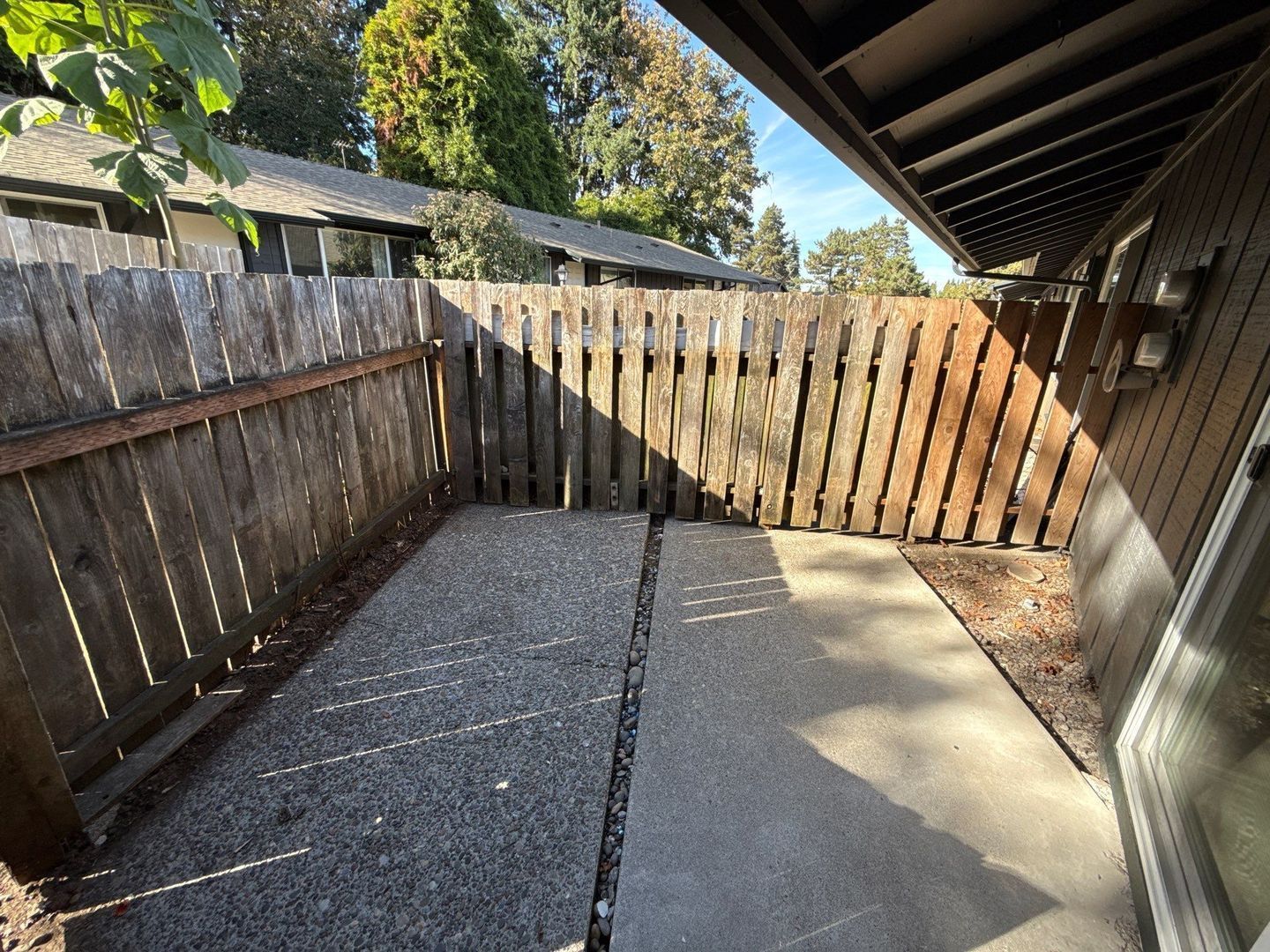 SE Salem 2 Bed 1 Bath 1 Story Complex, AVAILABLE NOW! property image