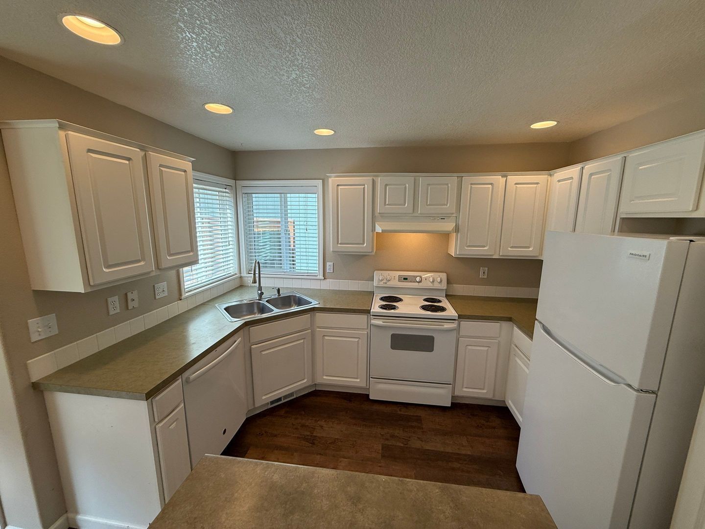 SE Salem 3 Bed 2.5 Bath Single Family Home, Double Car Garage, COMING SOON! property image