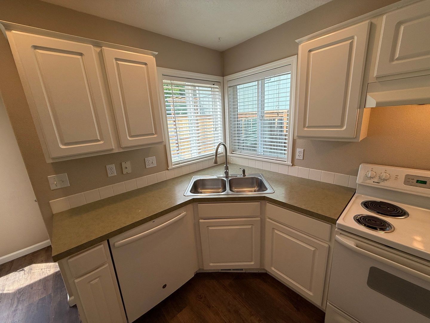 SE Salem 3 Bed 2.5 Bath Single Family Home, Double Car Garage, COMING SOON! property image