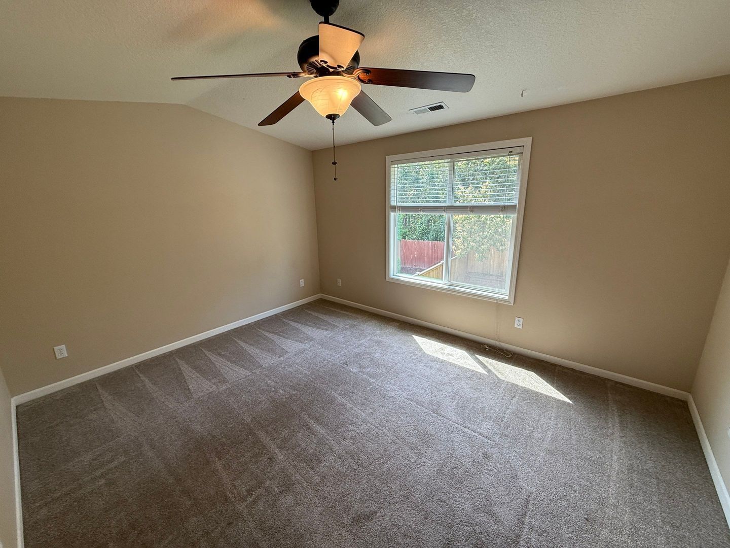 SE Salem 3 Bed 2.5 Bath Single Family Home, Double Car Garage, COMING SOON! property image