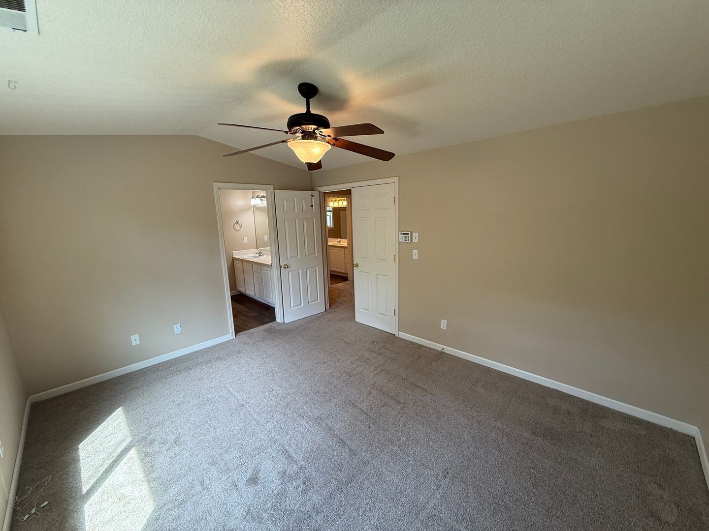 SE Salem 3 Bed 2.5 Bath Single Family Home, Double Car Garage, COMING SOON! property image
