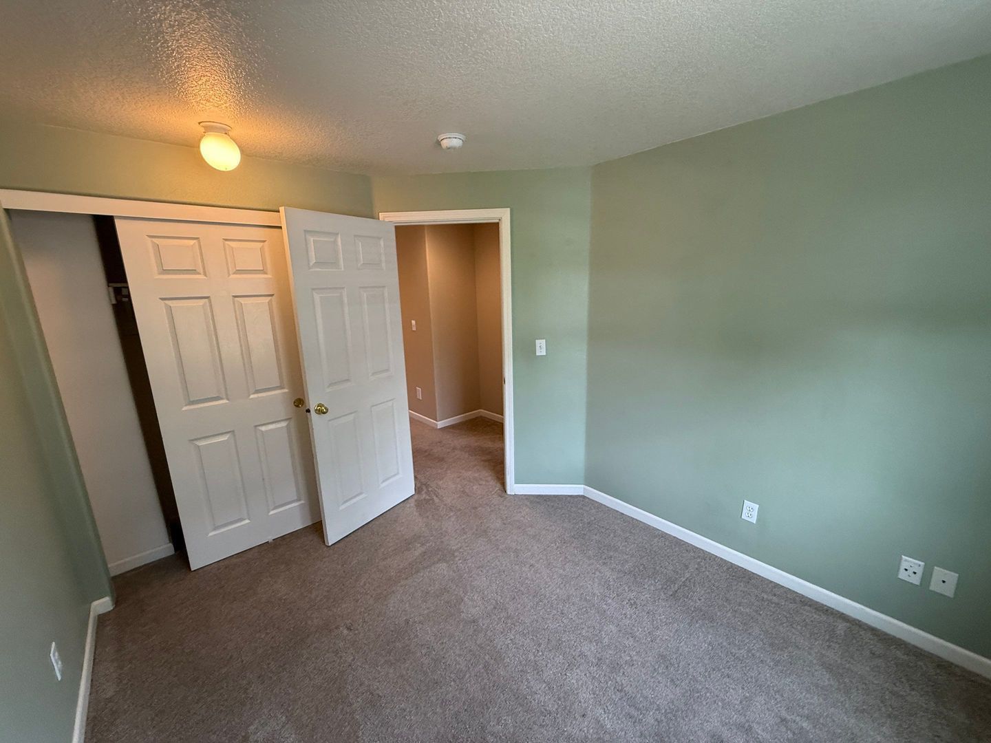 SE Salem 3 Bed 2.5 Bath Single Family Home, Double Car Garage, COMING SOON! property image
