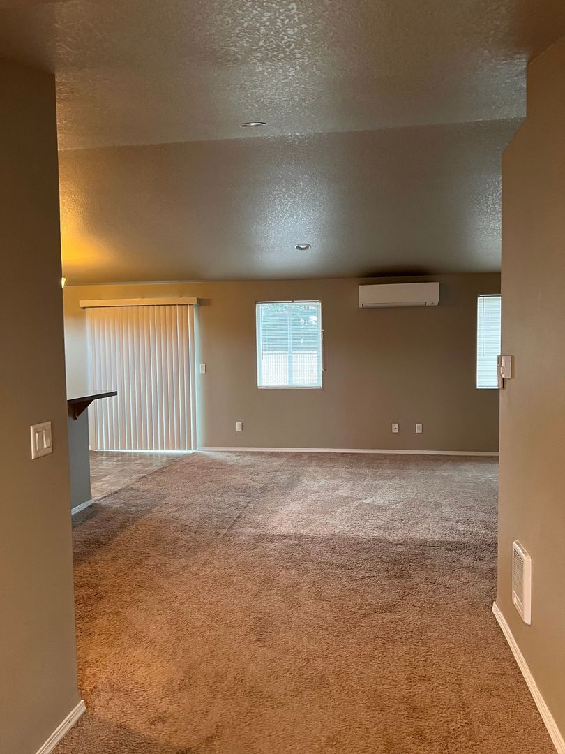COMING SOON in Eugene! | Spacious 3 BD / 2 BA Single Family Home | Pets Welcome! property image