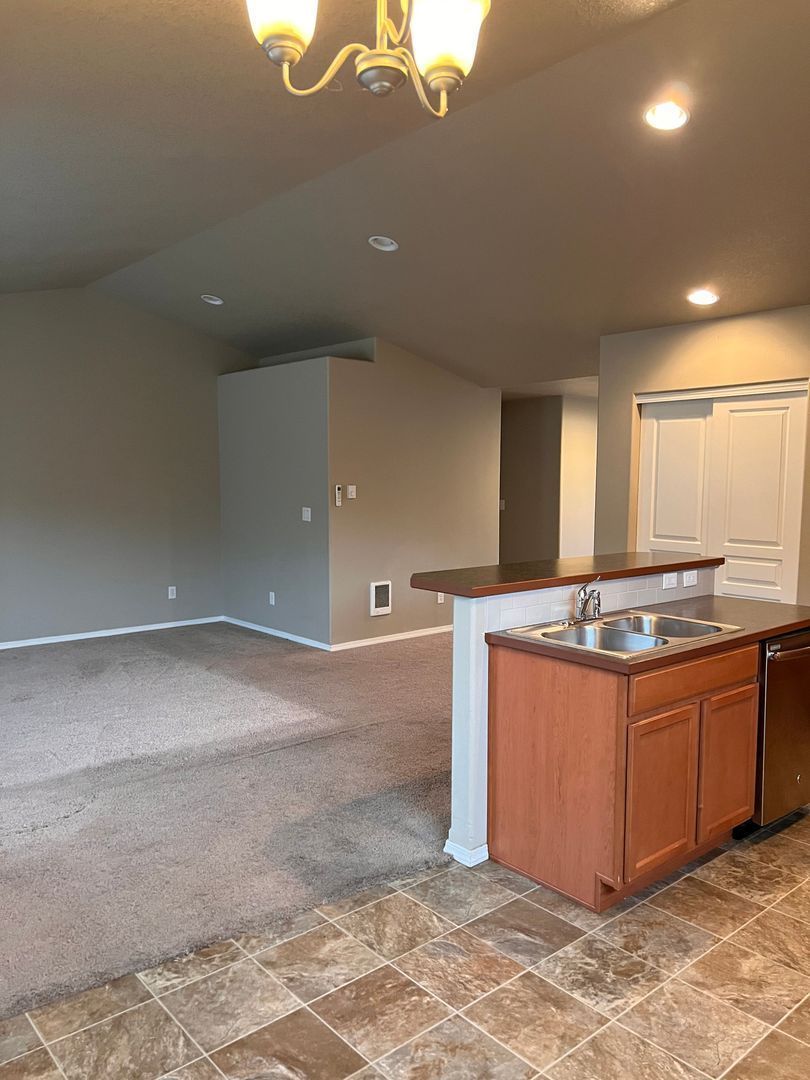 COMING SOON in Eugene! | Spacious 3 BD / 2 BA Single Family Home | Pets Welcome! property image