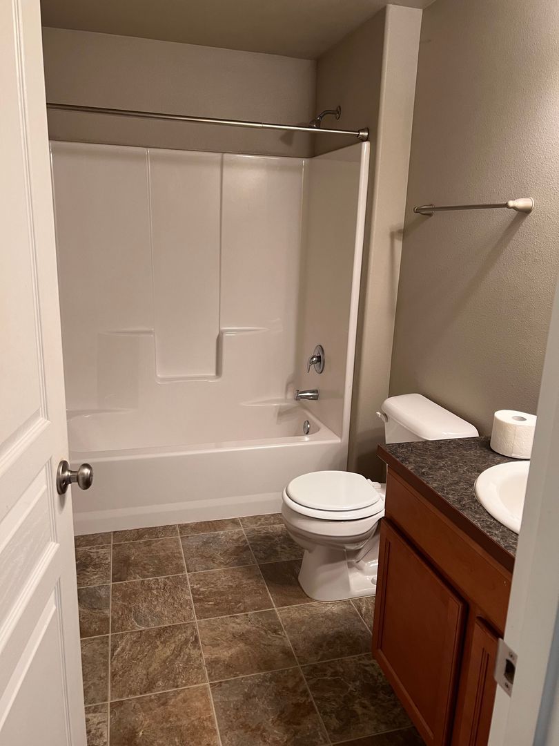 COMING SOON in Eugene! | Spacious 3 BD / 2 BA Single Family Home | Pets Welcome! property image