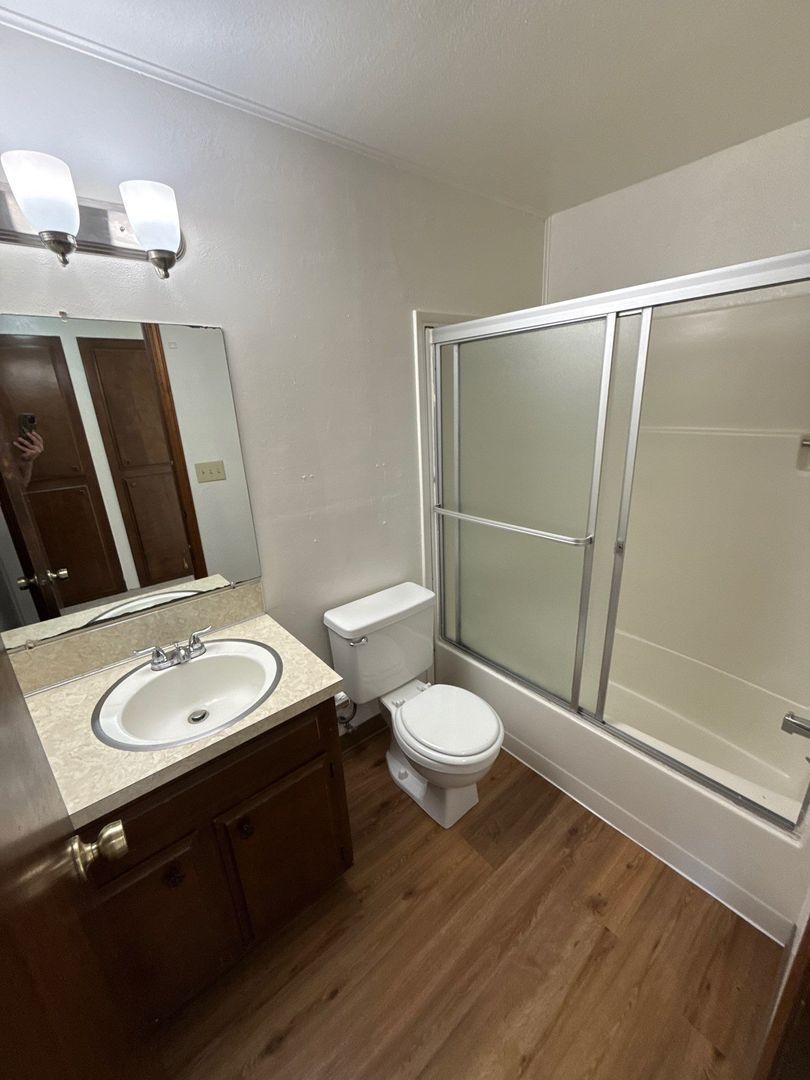 Spacious 2-Bedroom Corvallis Duplex with 1.5 Baths – Move-In Ready and Available Now! property image