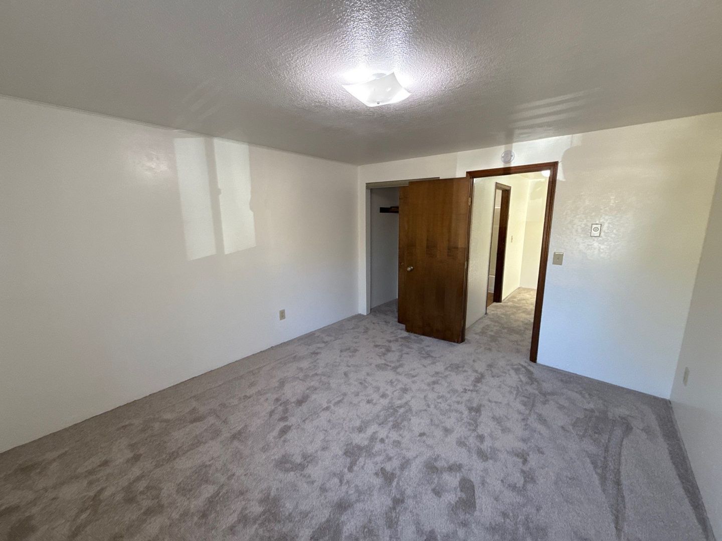 Spacious 2-Bedroom Corvallis Duplex with 1.5 Baths – Move-In Ready and Available Now! property image