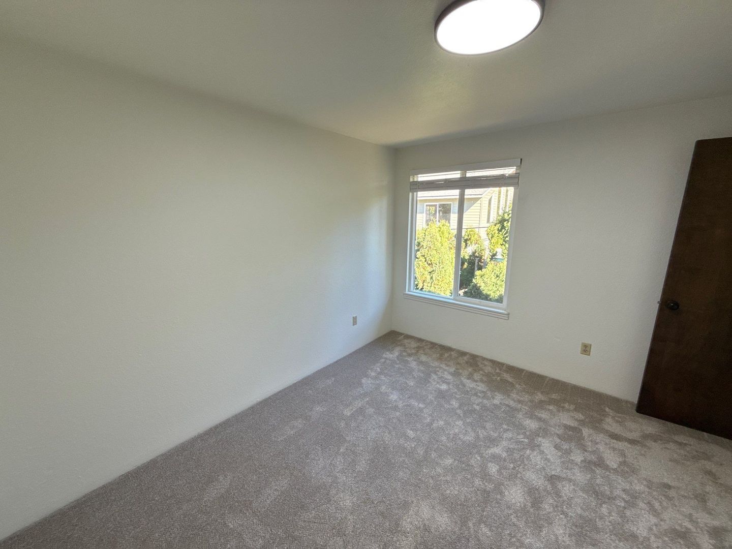 Spacious 3-Bedroom Corvallis Duplex with 1.5 Baths – Move-In Ready and Available Now! property image
