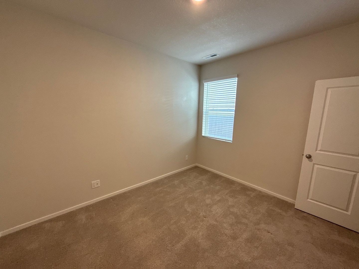 Woodburn 5 Bed + Bonus Room, 3 Bath 2-Story Home with Fully Fenced Yard | AVAILABLE NOW! property image