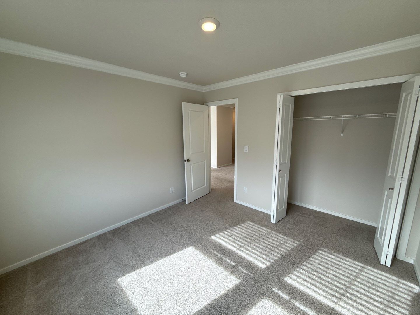 Woodburn 5 Bed + Bonus Room, 3 Bath 2-Story Home with Fully Fenced Yard | AVAILABLE NOW! property image
