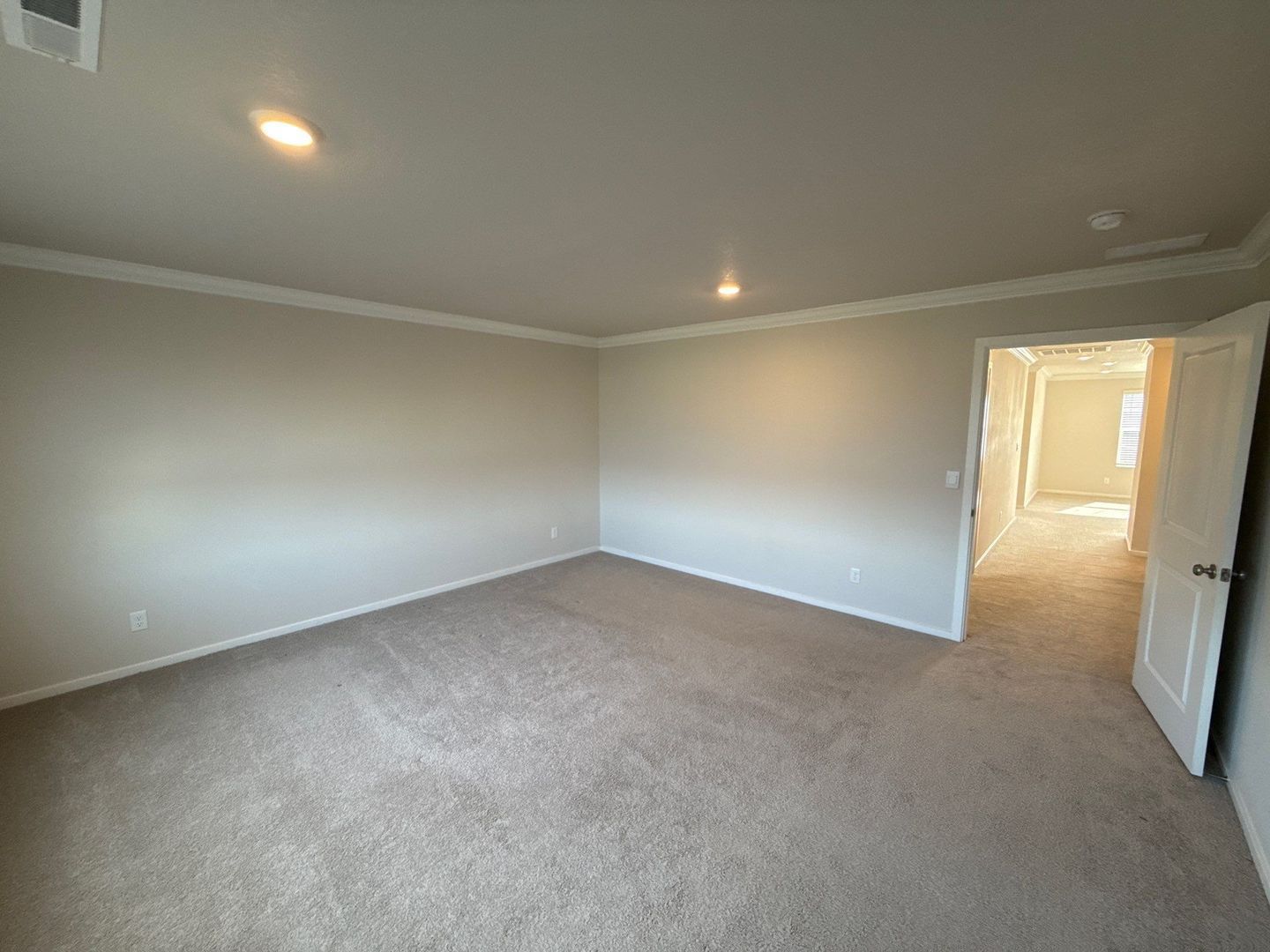 Woodburn 5 Bed + Bonus Room, 3 Bath 2-Story Home with Fully Fenced Yard | AVAILABLE NOW! property image