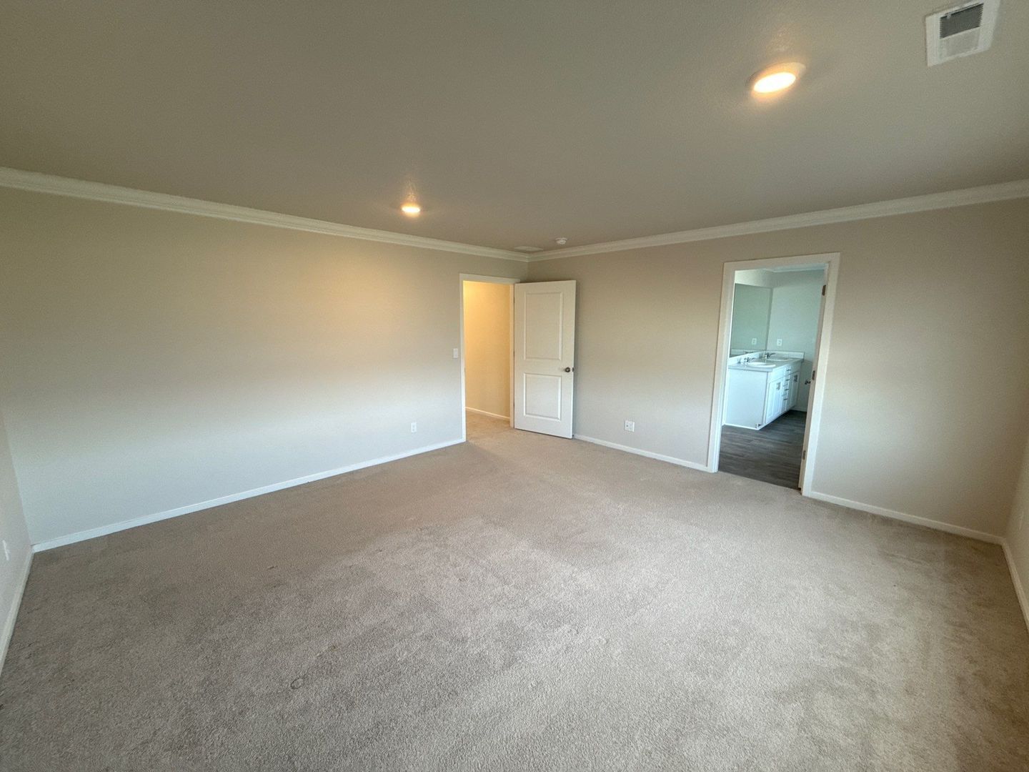 Woodburn 5 Bed + Bonus Room, 3 Bath 2-Story Home with Fully Fenced Yard | AVAILABLE NOW! property image