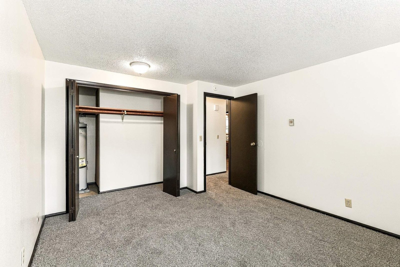 SE Salem 2 Bed 1 Bath 1 Story Complex, AVAILABLE NOW! property image