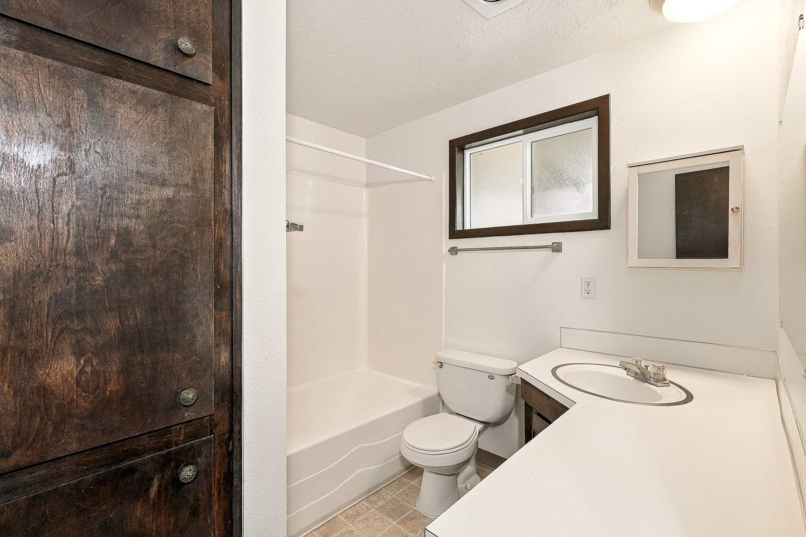 SE Salem 2 Bed 1 Bath 1 Story Complex, AVAILABLE NOW! property image