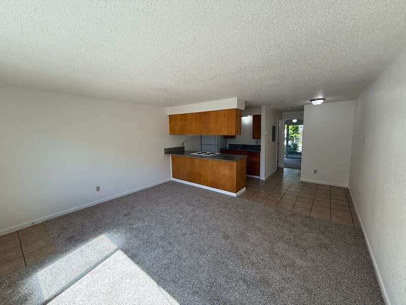 SW Albany, 1 Bed, 1 Bath, Spacious 1st Floor Apartment, Flat Fee for W/S/G, COMING SOON! property image