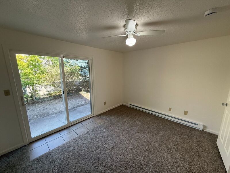 SW Albany, 1 Bed, 1 Bath, Spacious 1st Floor Apartment, Flat Fee for W/S/G, COMING SOON! property image