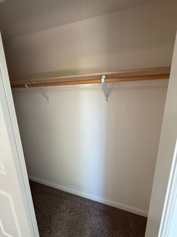 SW Albany, 1 Bed, 1 Bath, Spacious 1st Floor Apartment, Flat Fee for W/S/G, COMING SOON! property image